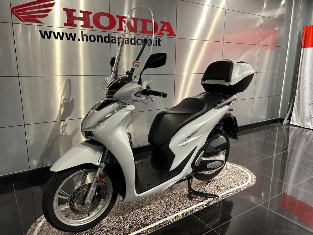 Honda SH 150i (2020 - 25) (2)