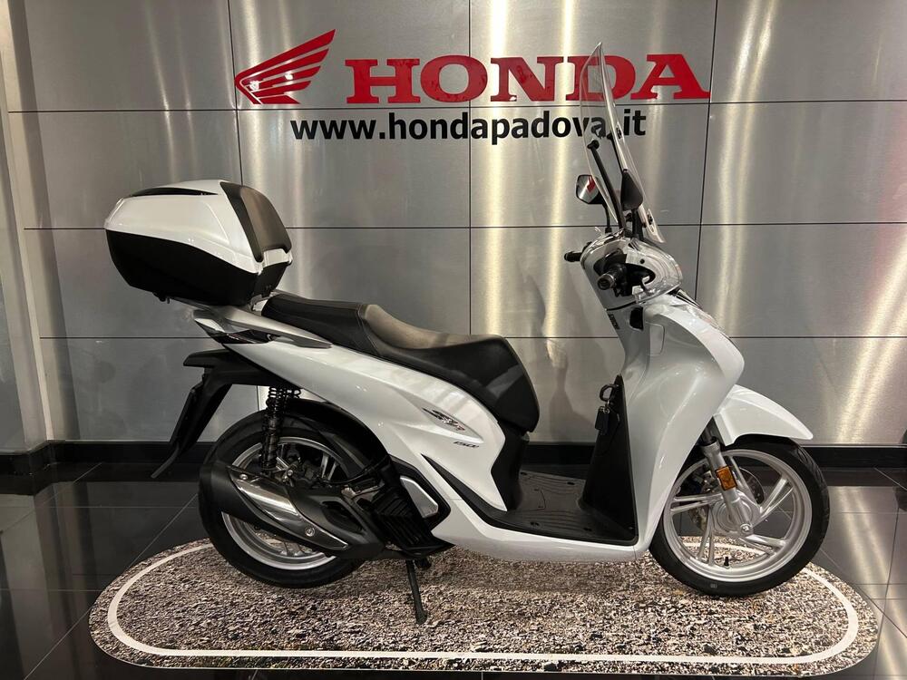 Honda SH 150i (2020 - 25) (4)