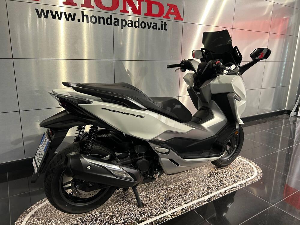 Honda Forza 300 ABS (2018 - 20) (2)