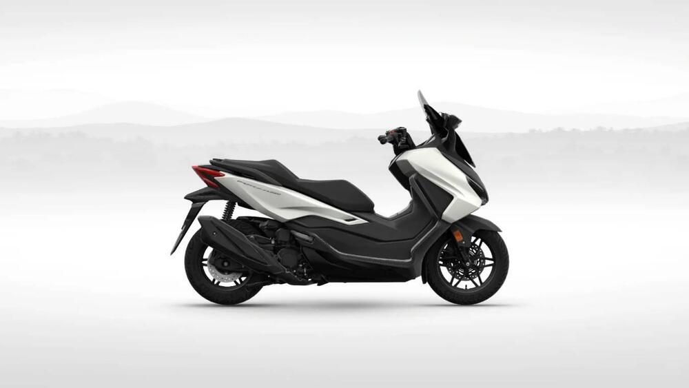 Honda Forza 350 (2025) (5)