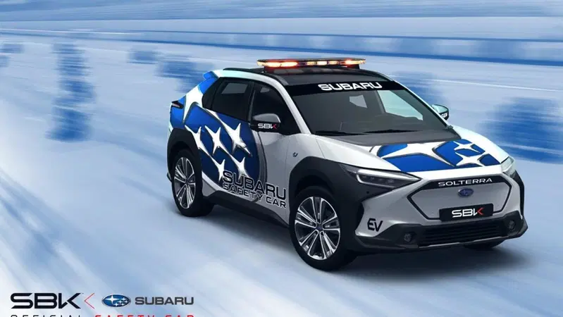 SBK. Safety car. La Subaru Solterra elettrica sostituisce la Dodge Challenger SRT 