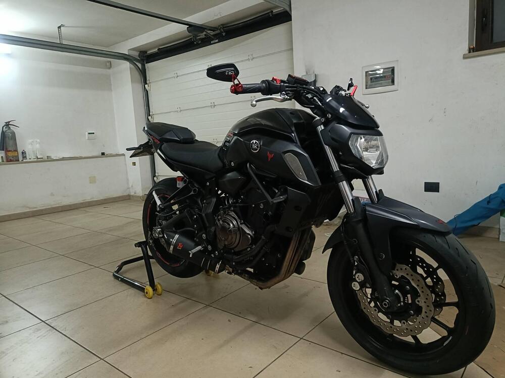 Yamaha MT-07 (2017 - 18) (2)