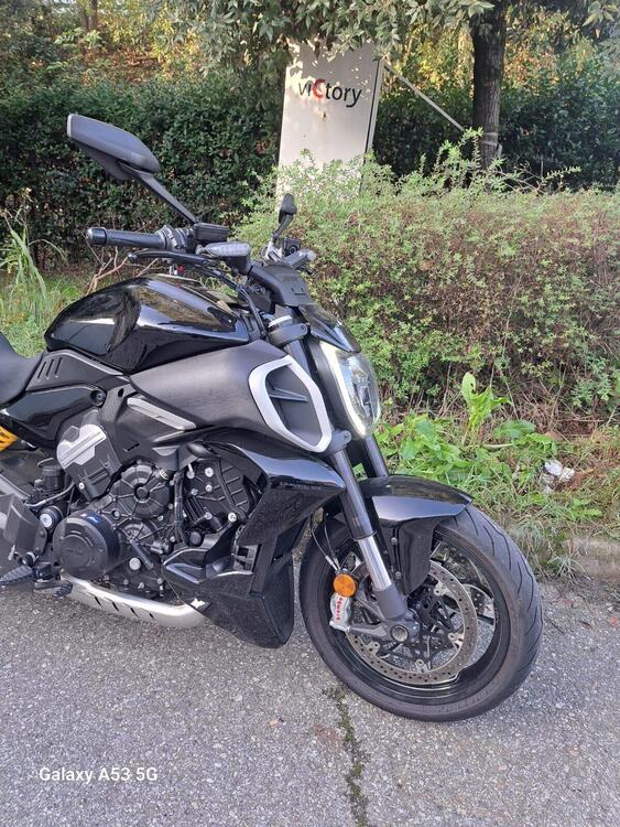 Ducati Diavel V4 (2023 - 25) (3)