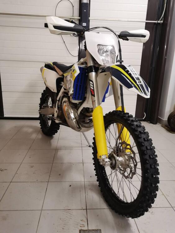 Husqvarna TE 250 (2015) (3)