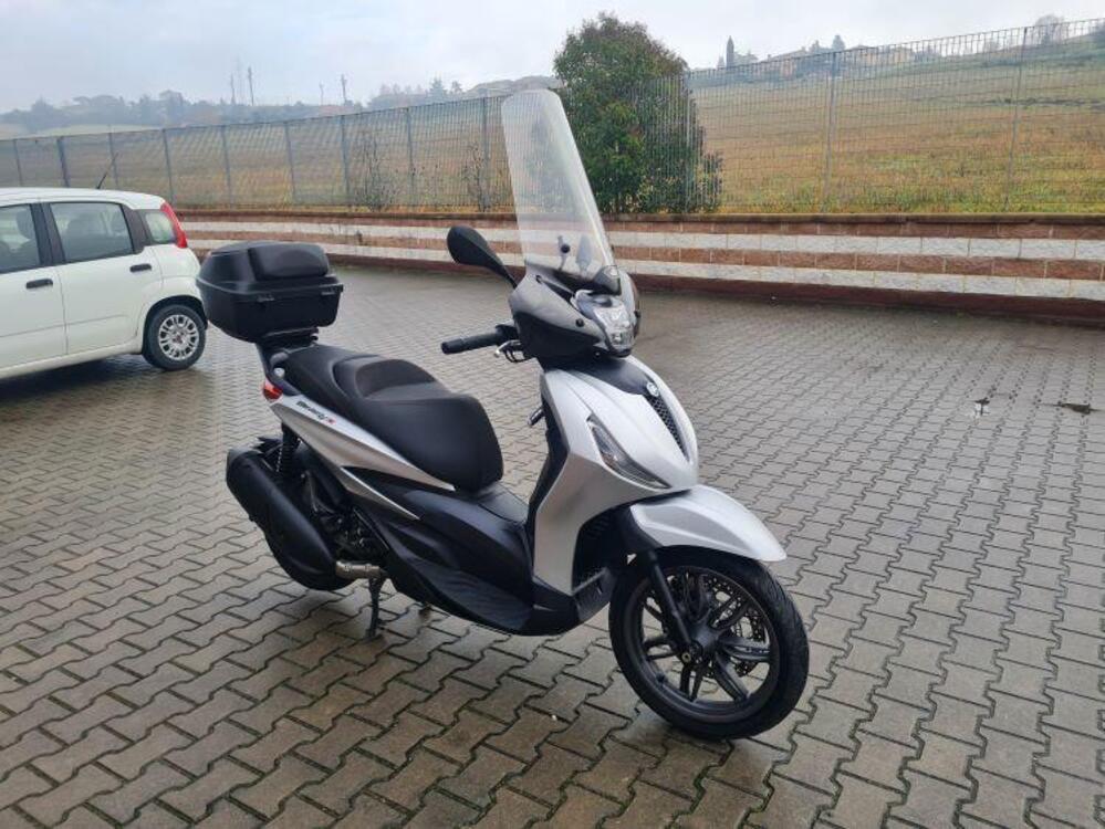 Piaggio Beverly 300 S ABS-ASR (2021 - 25) (2)