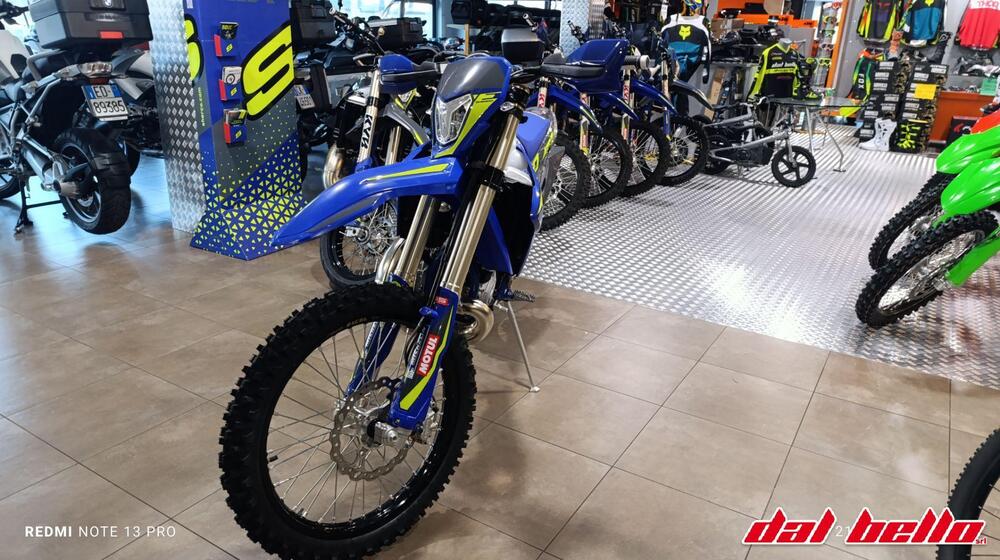 Sherco 300 SE Factory (2025) (2)