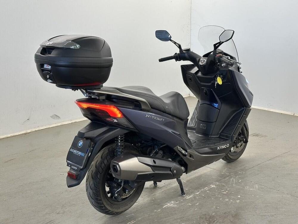 Kymco X-Town 300i City (2020) (2)