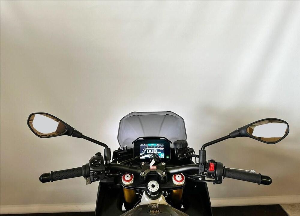 Aprilia Tuono 1100 V4 (2021 - 24) (5)