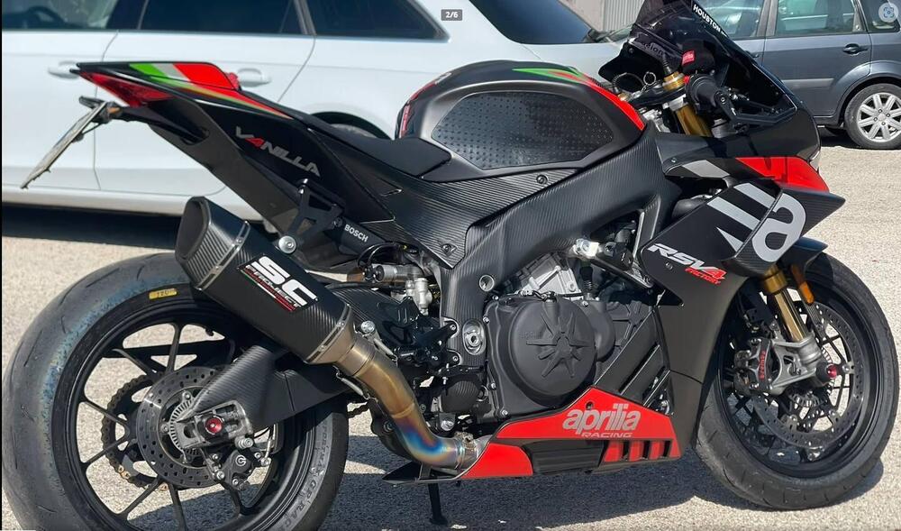 Aprilia RSV4 1100 Factory (2020) (2)