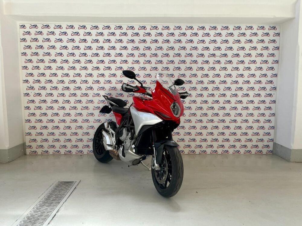 MV Agusta Turismo Veloce 800 (2014 - 16) (2)