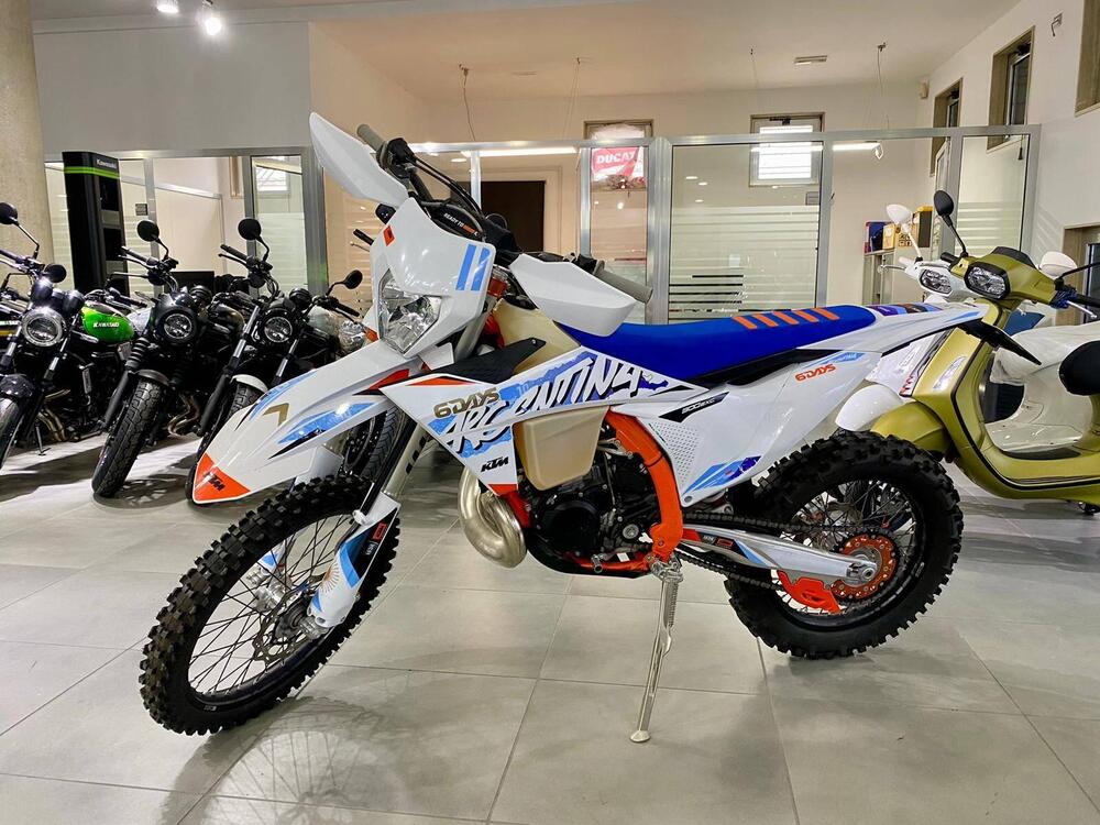 KTM 300 EXC TPI Six Days (2023) (3)