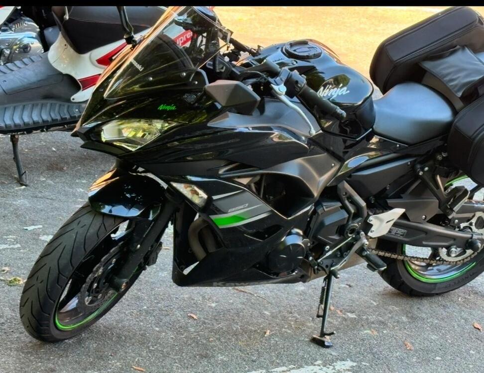 Kawasaki Ninja 650 (2017 - 19) (2)