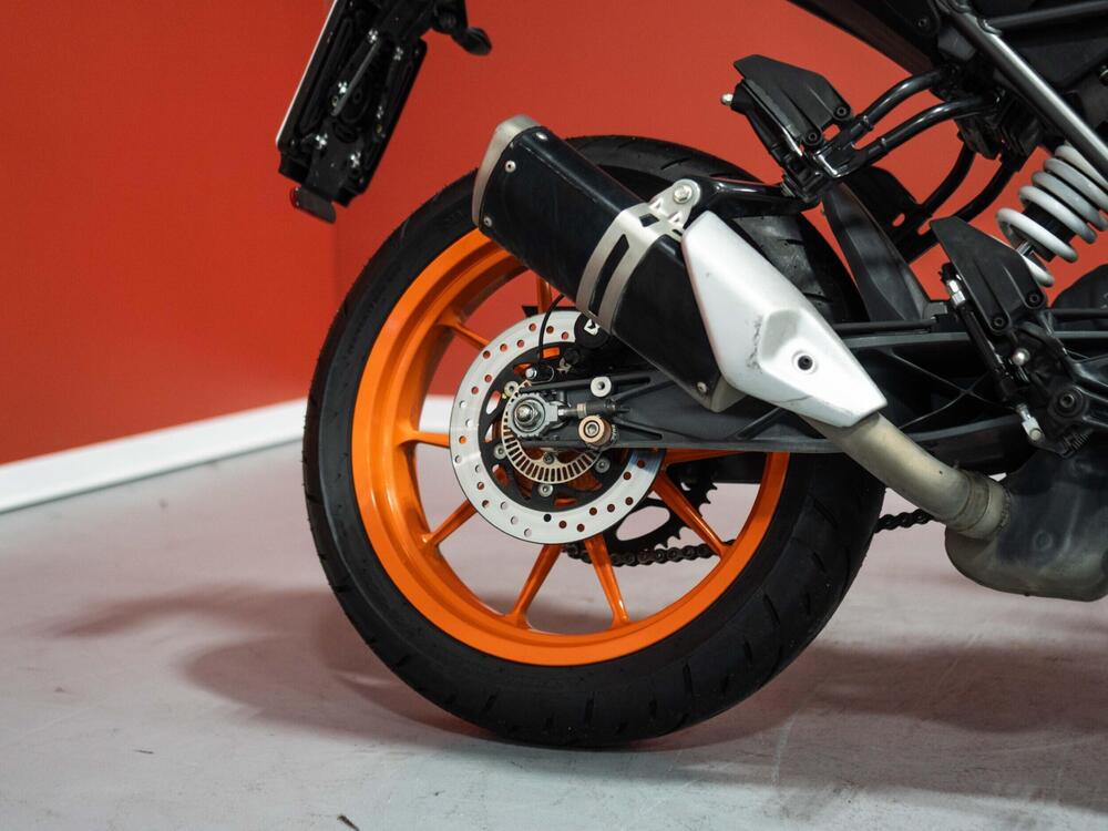 KTM 125 Duke (2021 - 23) (4)