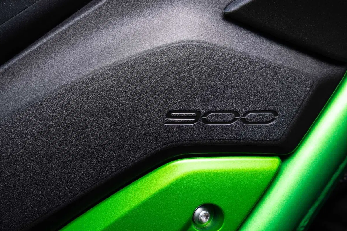 Kawasaki Z900 2025 TEST [VIDEO E GALLERY] (75)