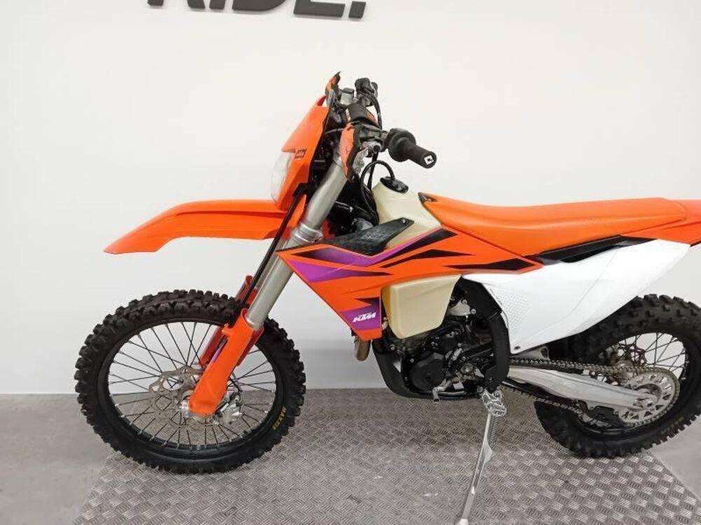 KTM 350 EXC-F (2024) (5)