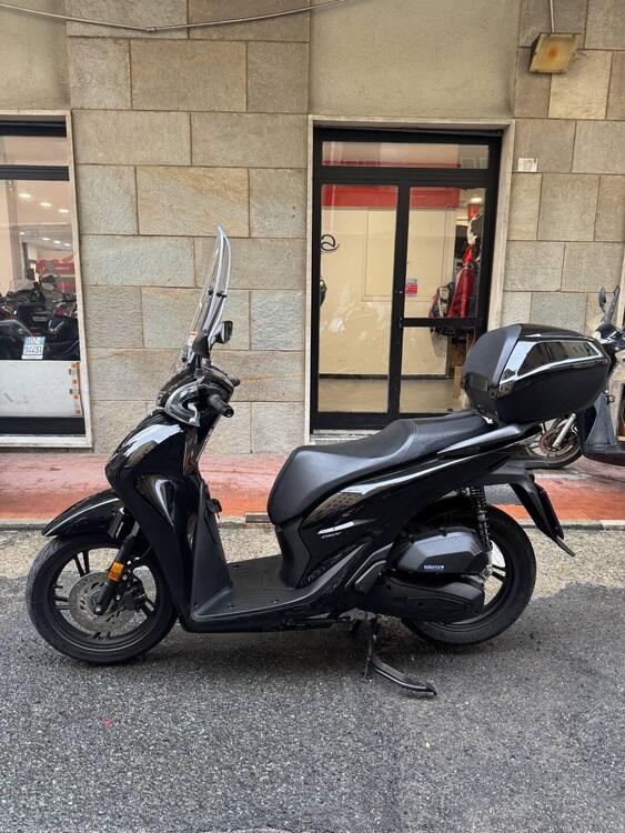 Honda SH 150i (2020 - 25) (2)