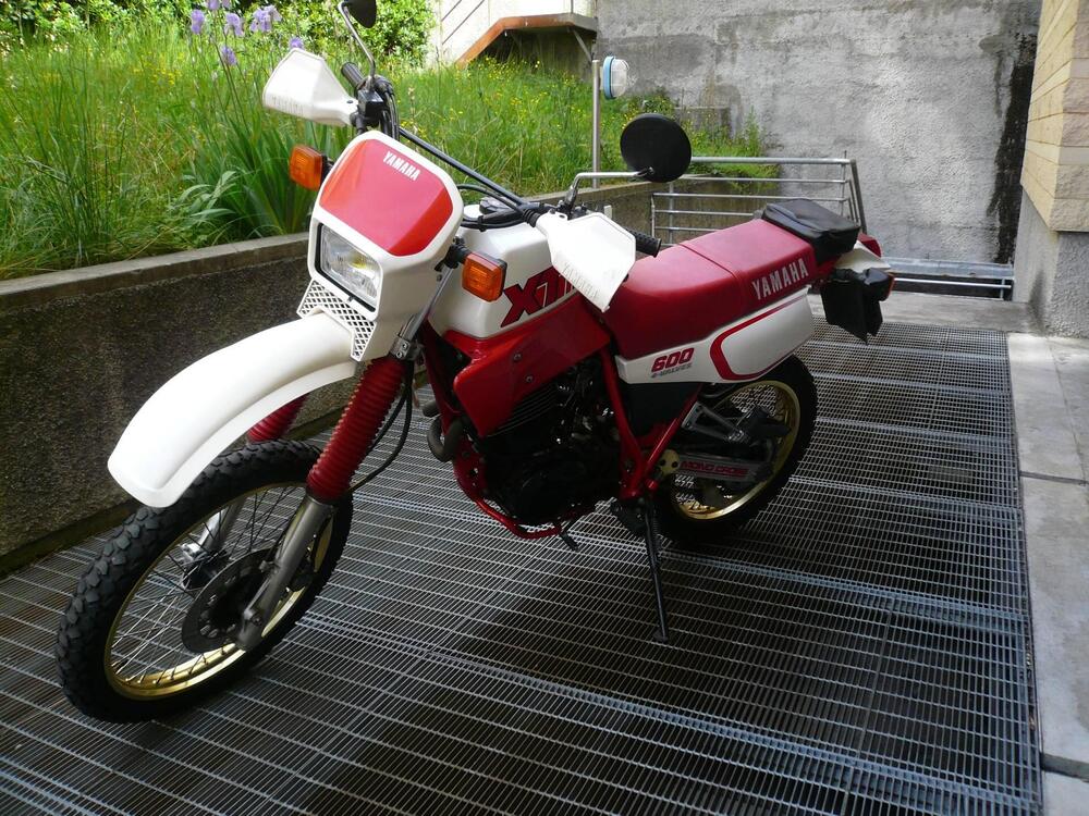 Yamaha xt600 2KF (3)