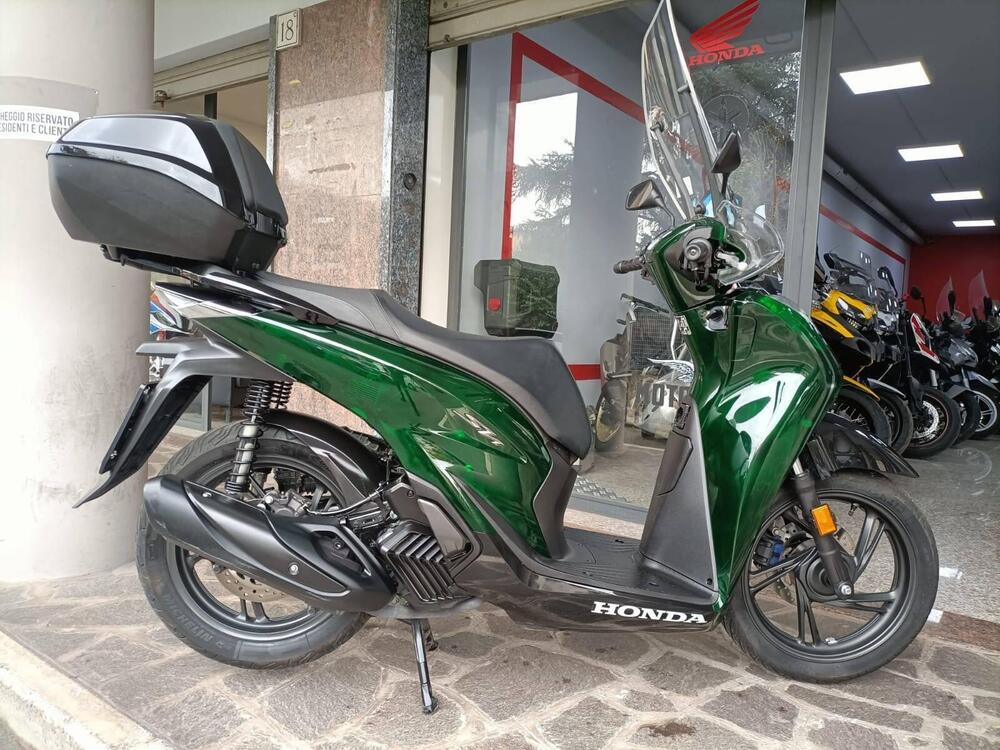 Honda SH 125i Vetro (2024 - 25) (3)