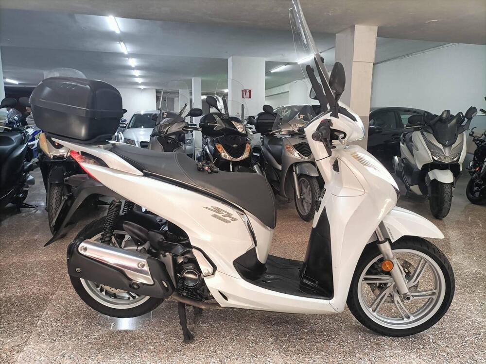 Honda SH 300 i ABS (2016 - 20) (3)