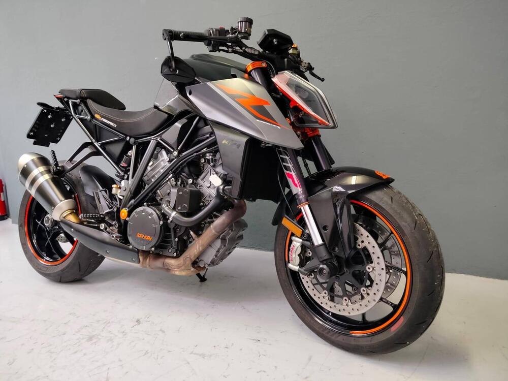 KTM 1290 Super Duke R ABS (2017 - 18) (3)