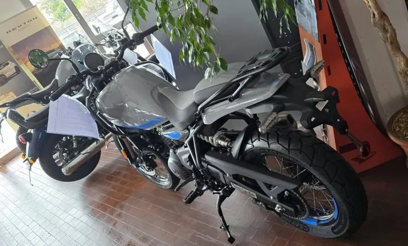 Royal Enfield Himalayan 450 (2024 - 26) (6)