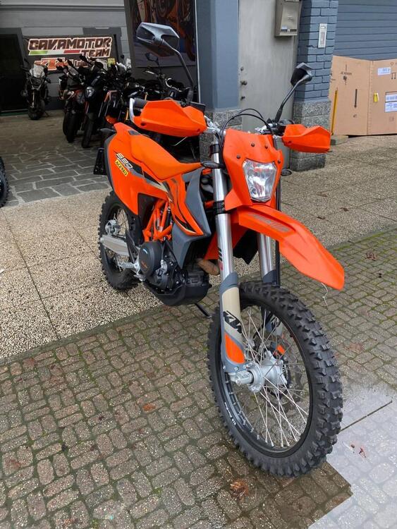 KTM 690 Enduro R (2022 - 25) (3)