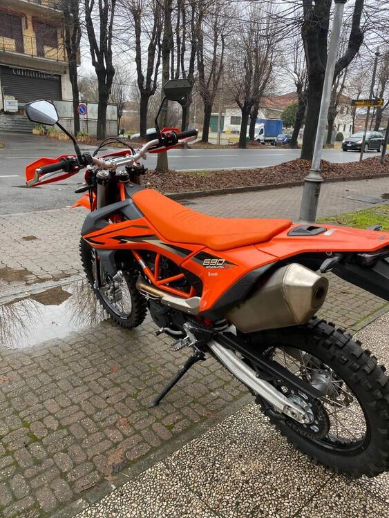 KTM 690 Enduro R (2022 - 25) (5)