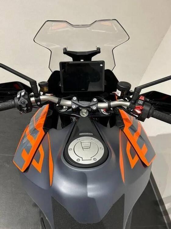 KTM 1290 Super Duke GT (2022 - 24) (5)