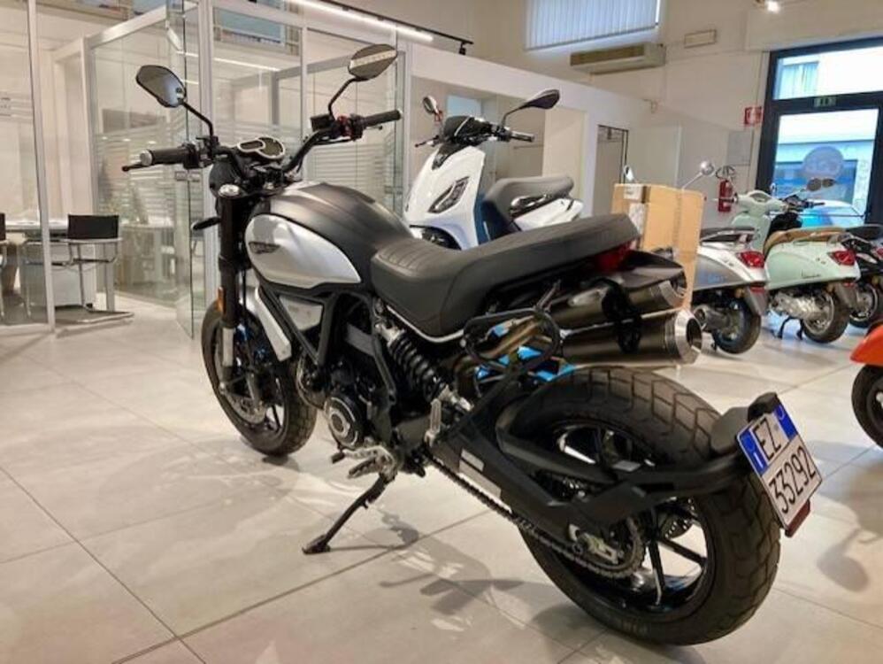 Ducati Scrambler 1100 Dark Pro (2020 - 24) (4)