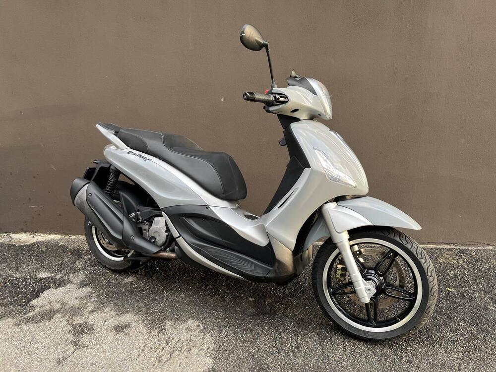 Piaggio Beverly 350 ABS (2016 - 20)