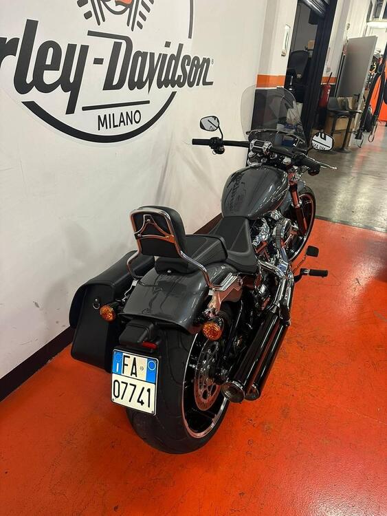 Harley-Davidson Breakout (2021 - 22) (4)