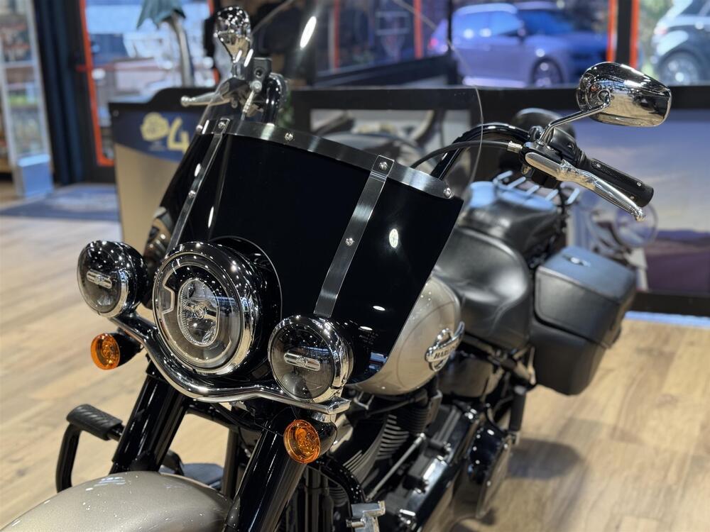 Harley-Davidson 114 Heritage Classic (2018 - 20) - FLHCS (5)