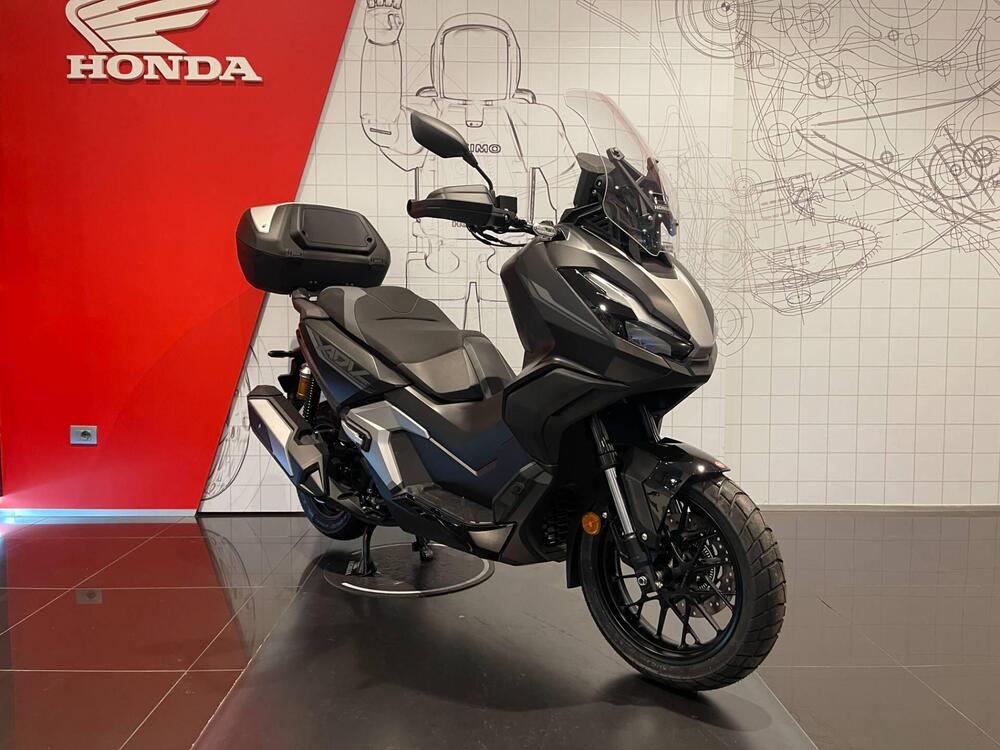 Honda ADV 350 Special Edition (2025) (4)