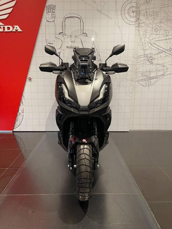 Honda ADV 350 Special Edition (2025) (5)