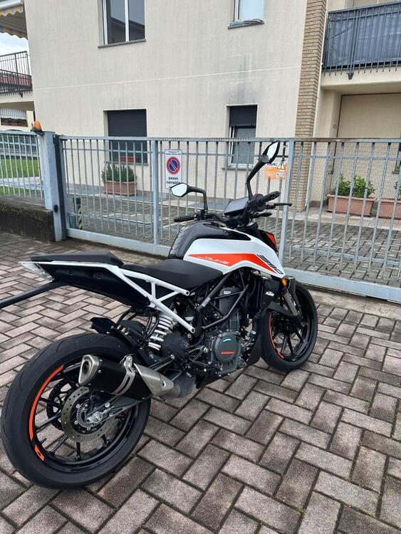 KTM 390 Duke (2021 - 23) (2)