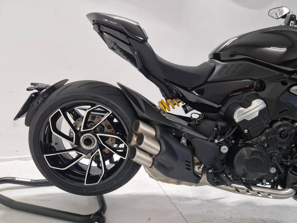 Ducati Diavel V4 (2023 - 25) (4)