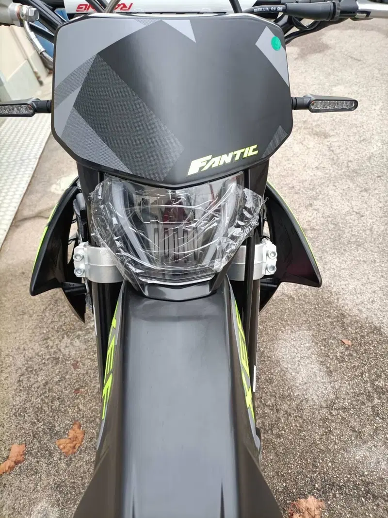 Fantic Motor XEF 125 Performance (2025 - 26) (7)