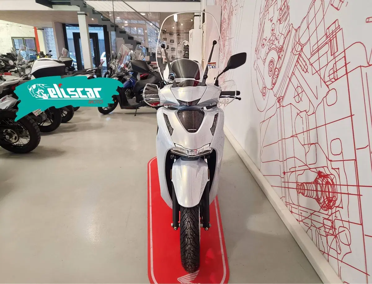 Honda SH 350i GT (2025 - 26) (3)