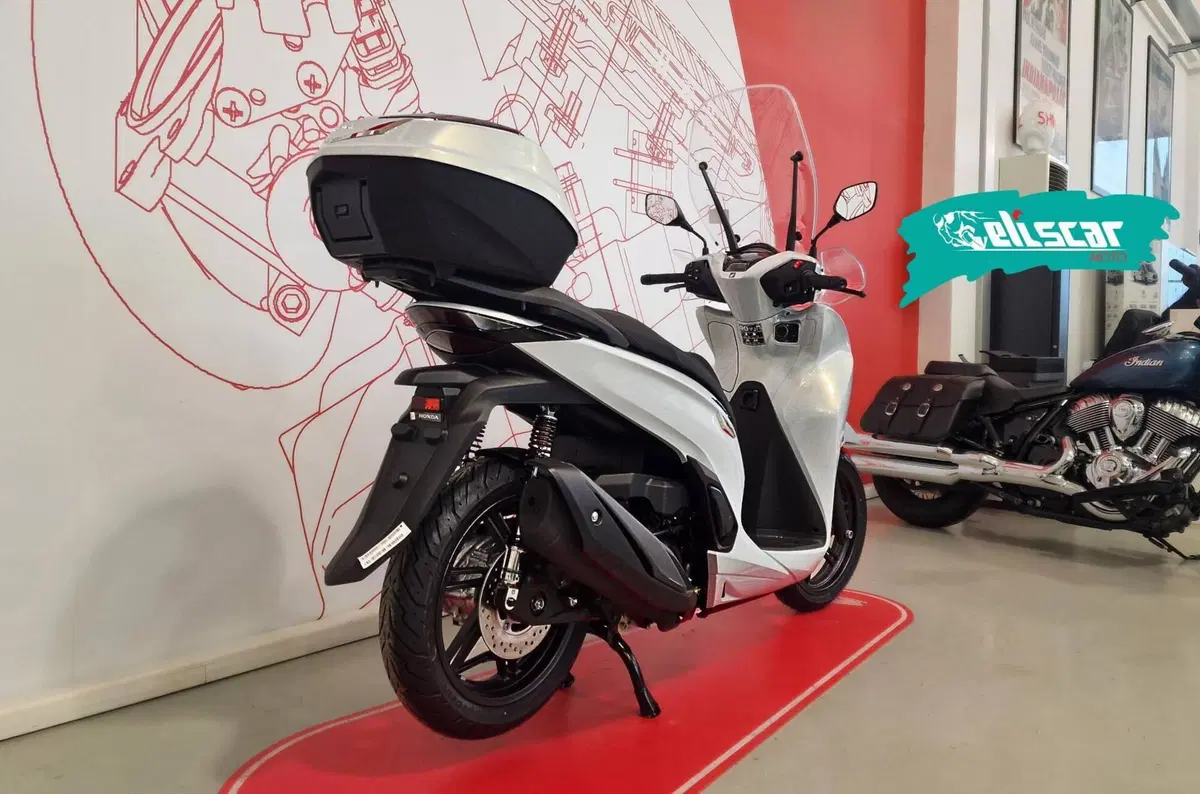 Honda SH 350i GT (2025 - 26) (4)