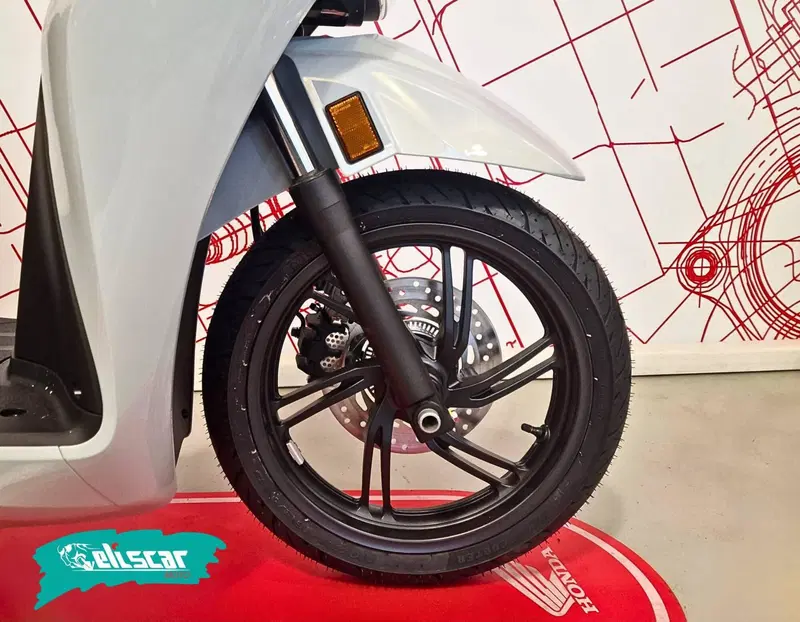 Honda SH 350i GT (2025 - 26) (9)