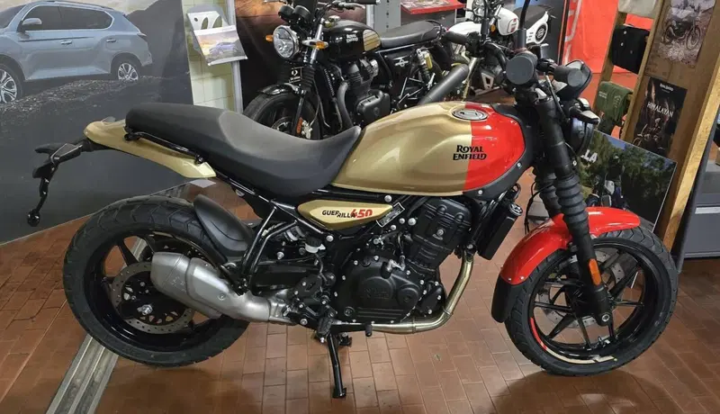 Royal Enfield Guerrilla 450 (2024 - 26) (6)
