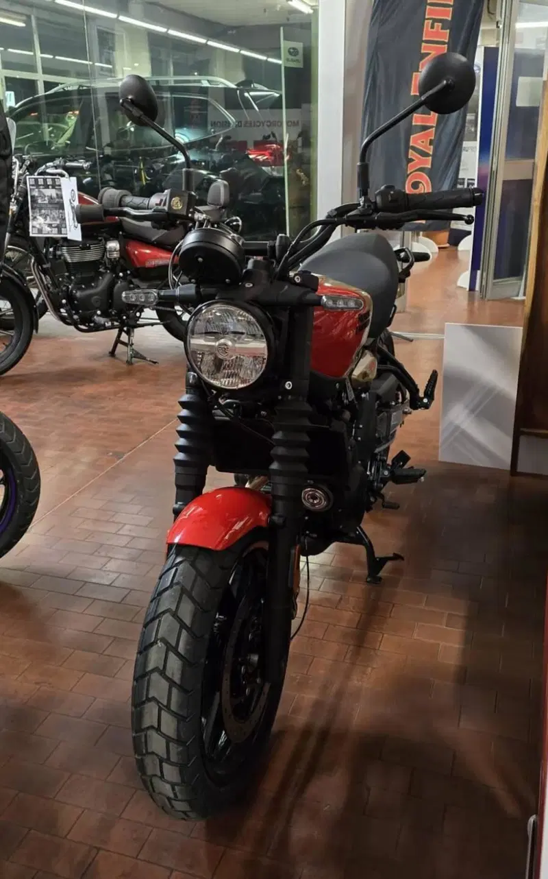 Royal Enfield Guerrilla 450 (2024 - 26) (3)