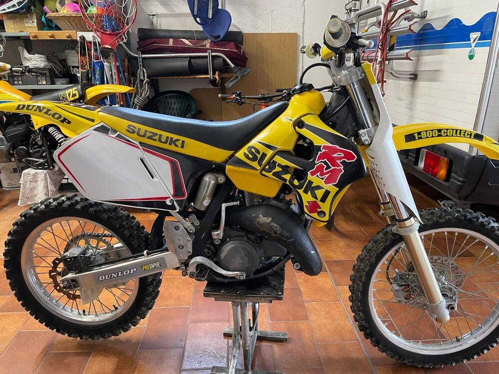 Suzuki RM 125 (2)