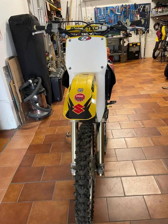 Suzuki RM 125 (3)