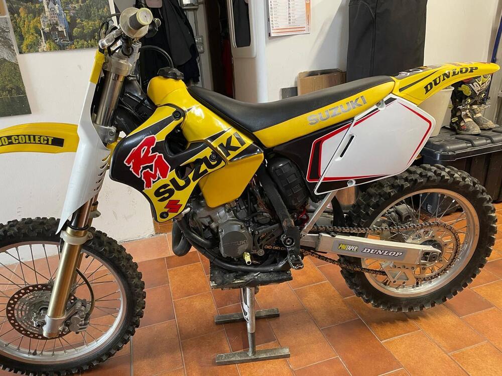 Suzuki RM 125 (4)