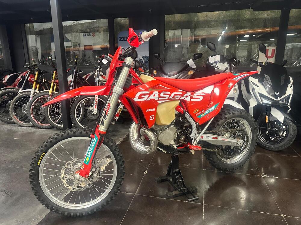 GASGAS EC 250 (2021) (2)