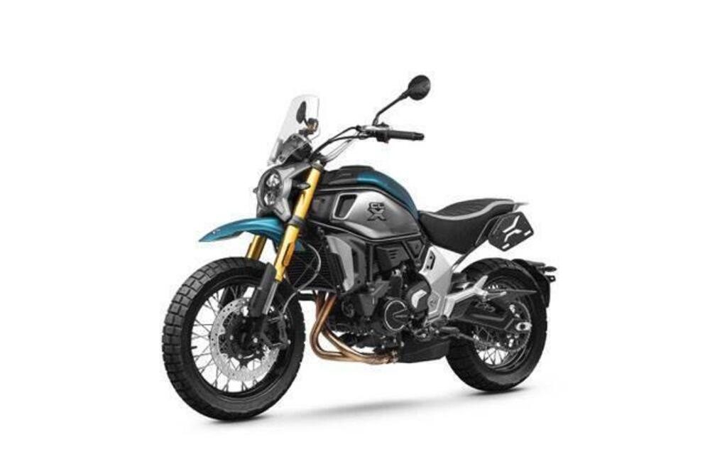 CFMOTO 700CL-X Adventure (2023 - 25)