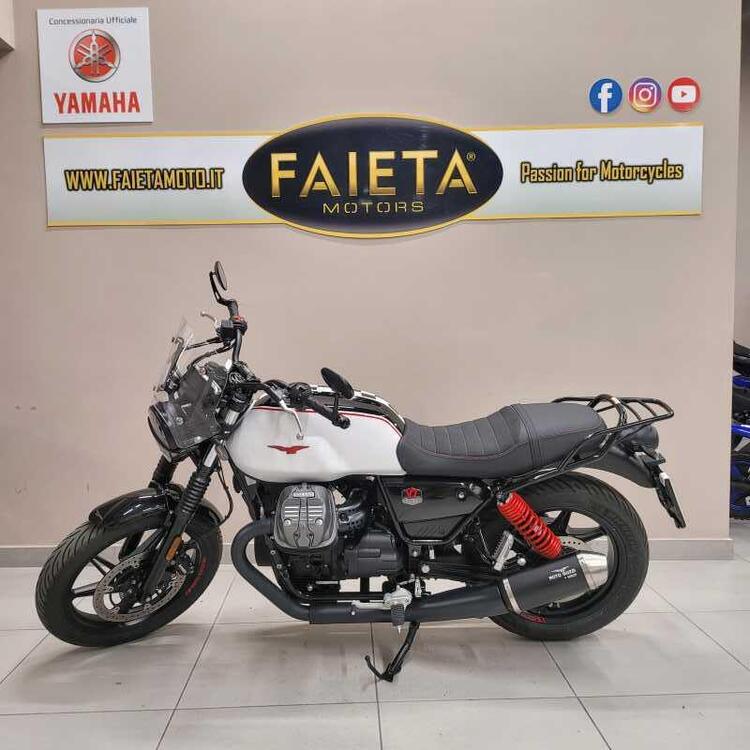 Moto Guzzi V7 Stone Ten (2024 - 25)