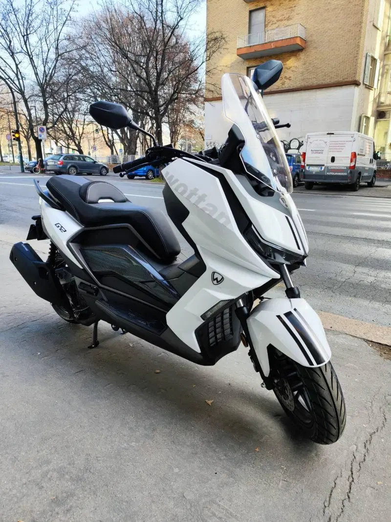 Wottan Motor GT2 300 (2025 - 26) (4)