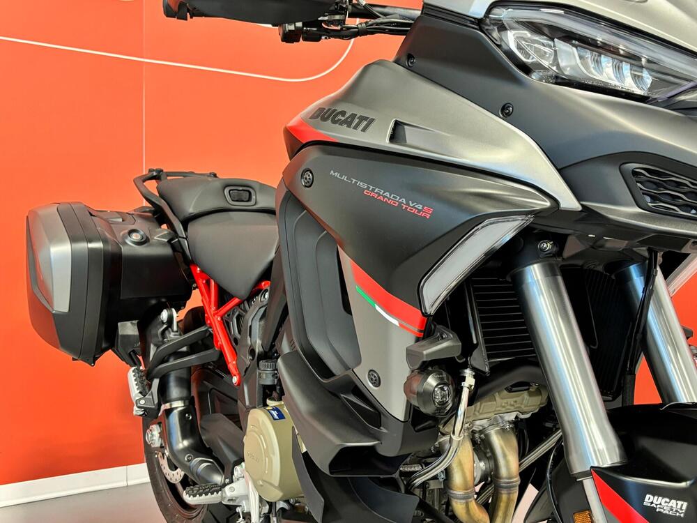 Ducati Multistrada V4 S Grand Tour (2024)